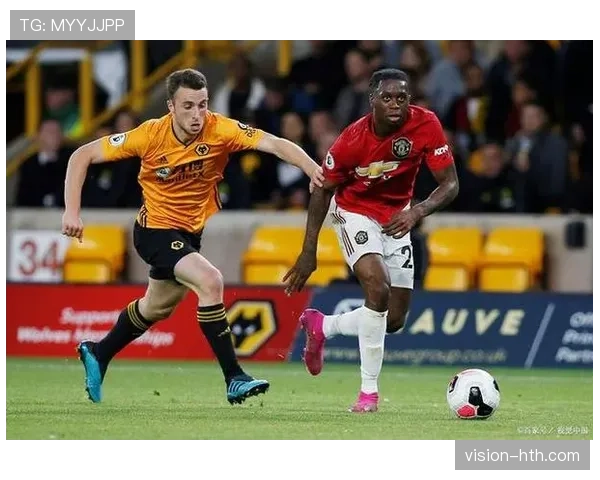 西布朗后防线坚如磐石,联赛最佳防守彰显战术体系成熟 西布朗后防线坚如磐石,联赛最佳防守彰显战术体系成熟