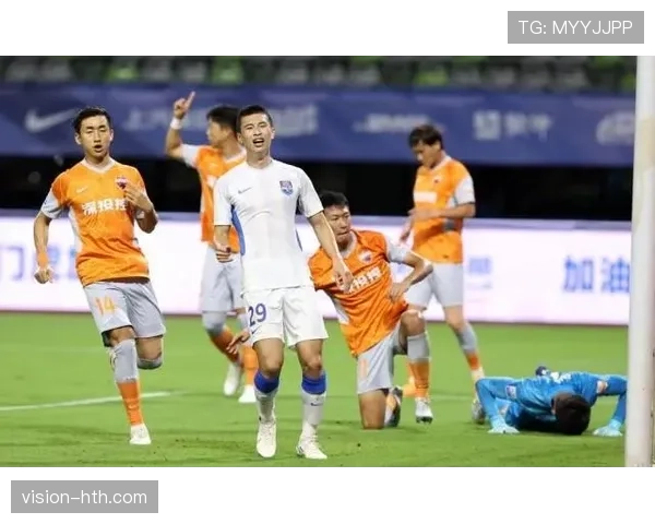 齐达内巧妙掌控比赛节奏，球队表现稳健再迎佳绩