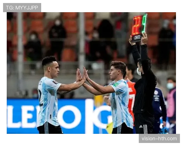 阿尔瓦雷斯与劳塔罗:锋线竞争格局及战术角色解析 阿尔瓦雷斯与劳塔罗:锋线竞争格局及战术角色解析