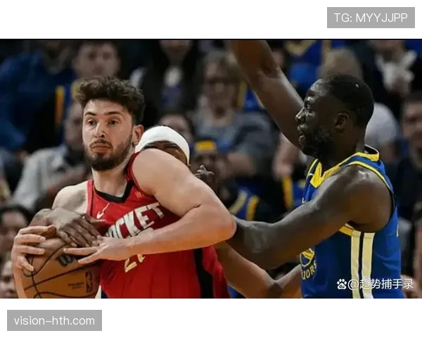 申京利用挡拆制造内线错位提升篮下得分效率对比新秀表现明显提升